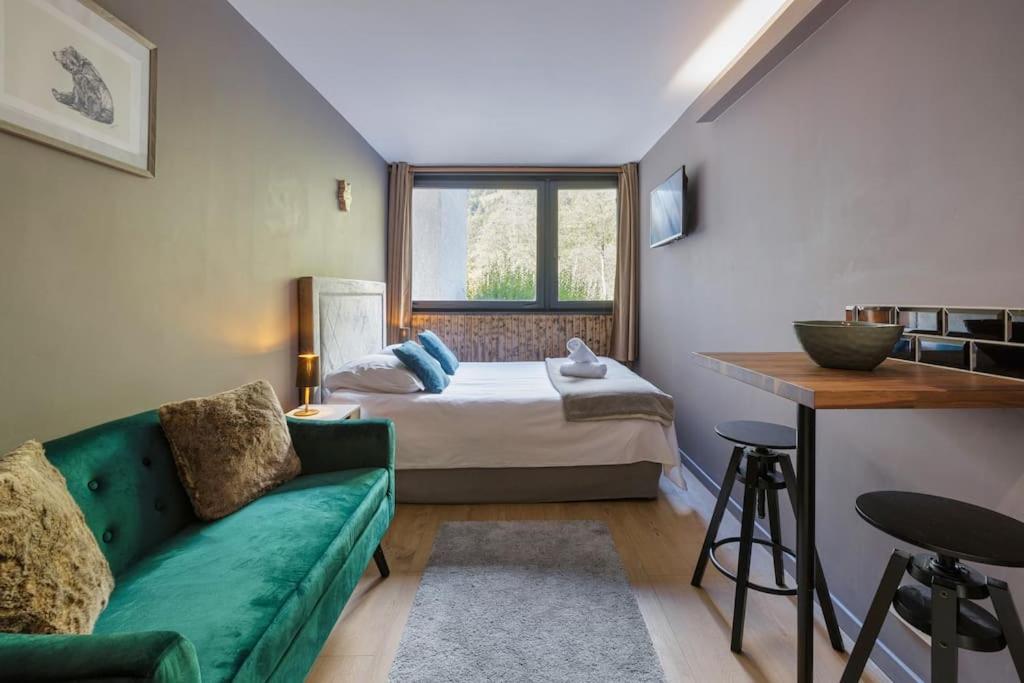 Fantastic Studio By The Lake With Mountain View Chamonix Exterior foto